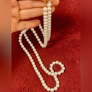 Elegant White Faux  Pearl Necklace by Claire’s
